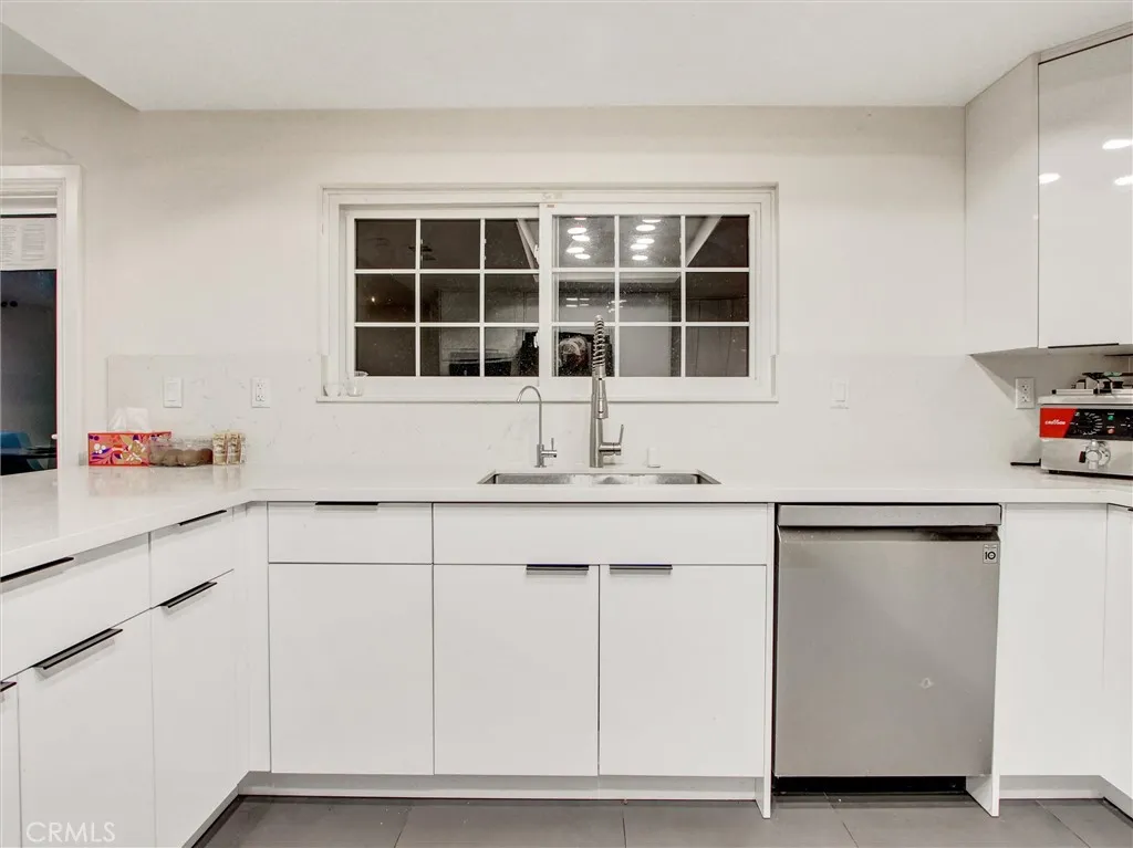 19519 Greenwillow, Rowland Heights, California 91748 home-pic-8